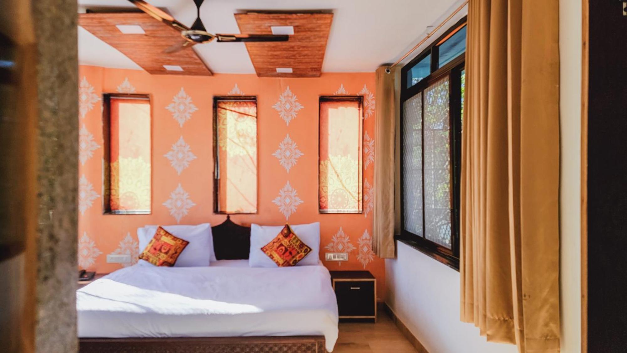 Rudraksha Inn Mount Abu Exterior photo