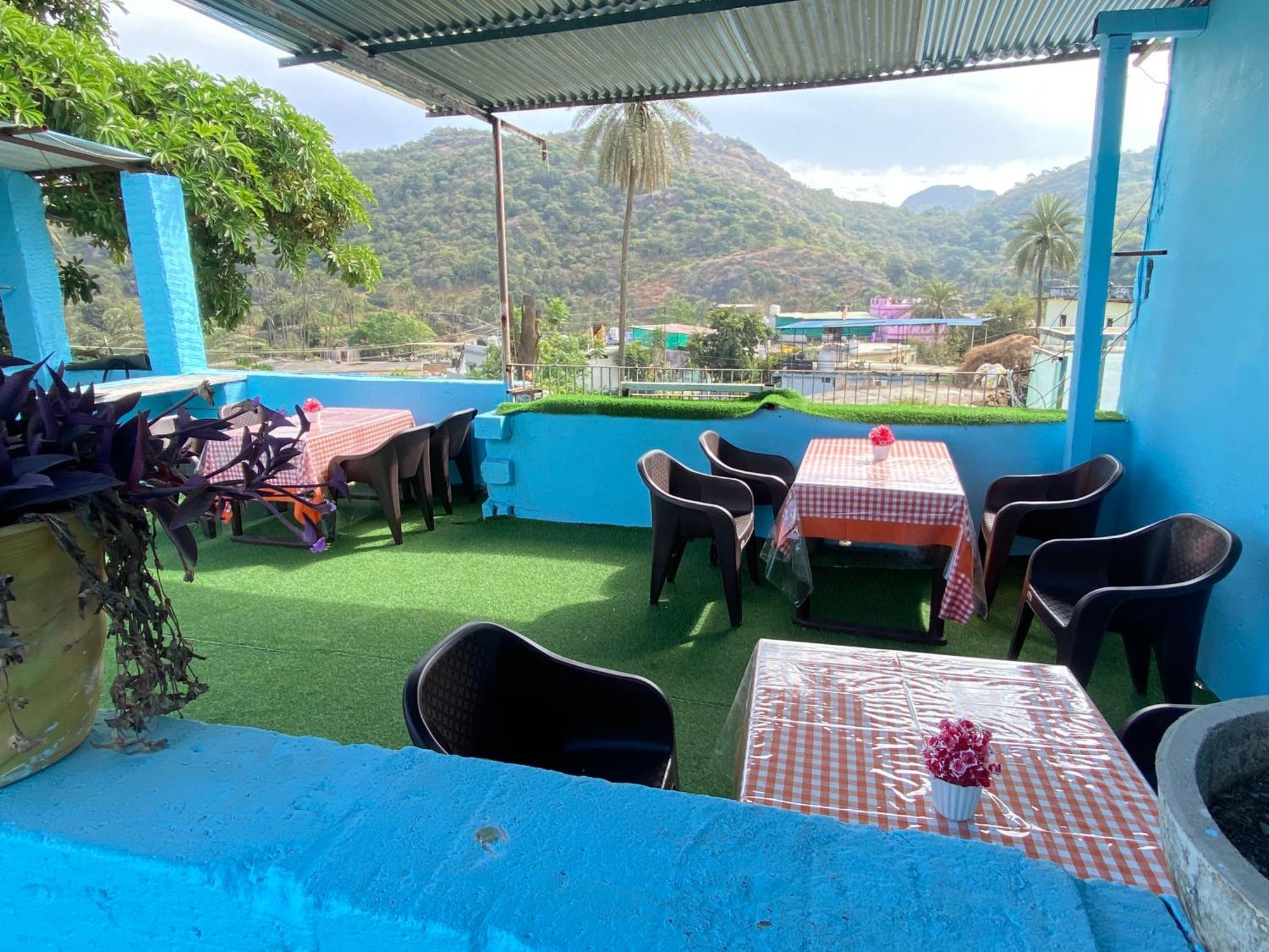 Rudraksha Inn Mount Abu Exterior photo